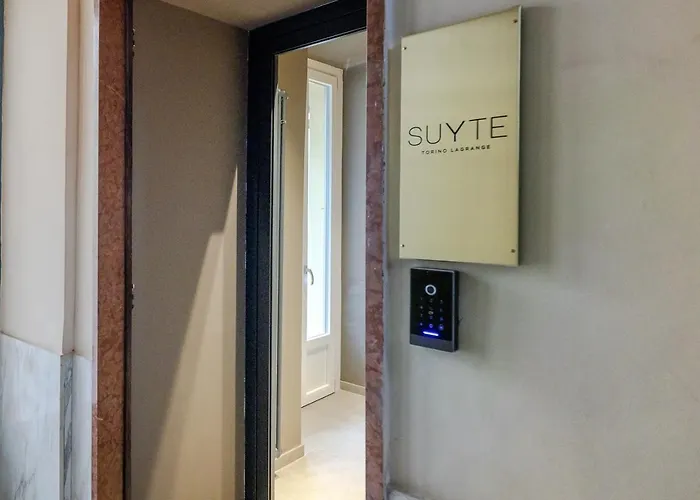 Πανσιόν Suyte Lagrange